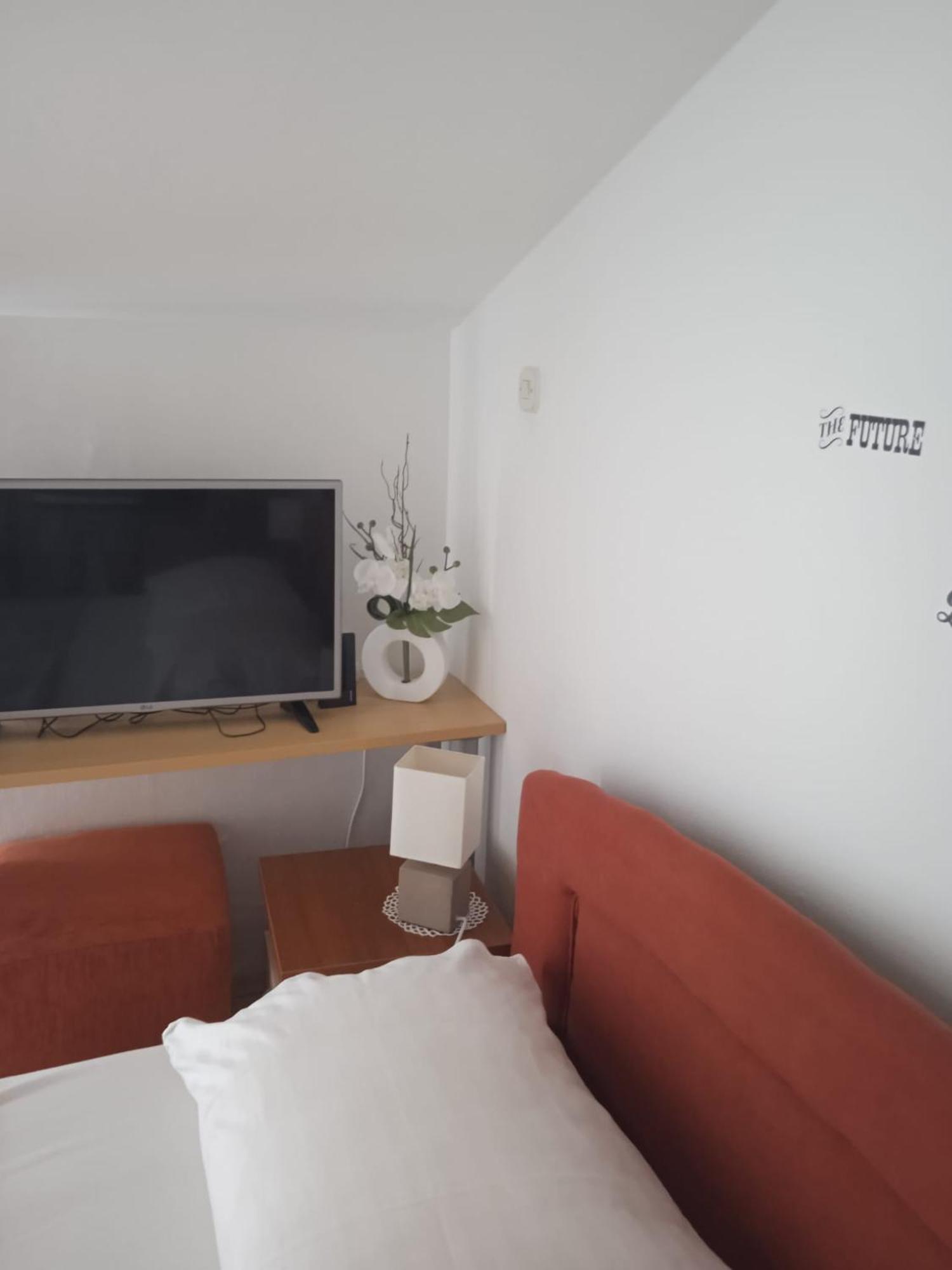 Mala Basina -Maslina Apartment Vrbanj ภายนอก รูปภาพ