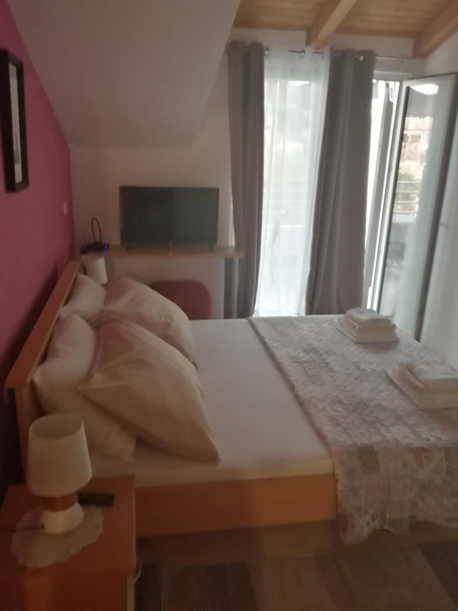 Mala Basina -Maslina Apartment Vrbanj ภายนอก รูปภาพ