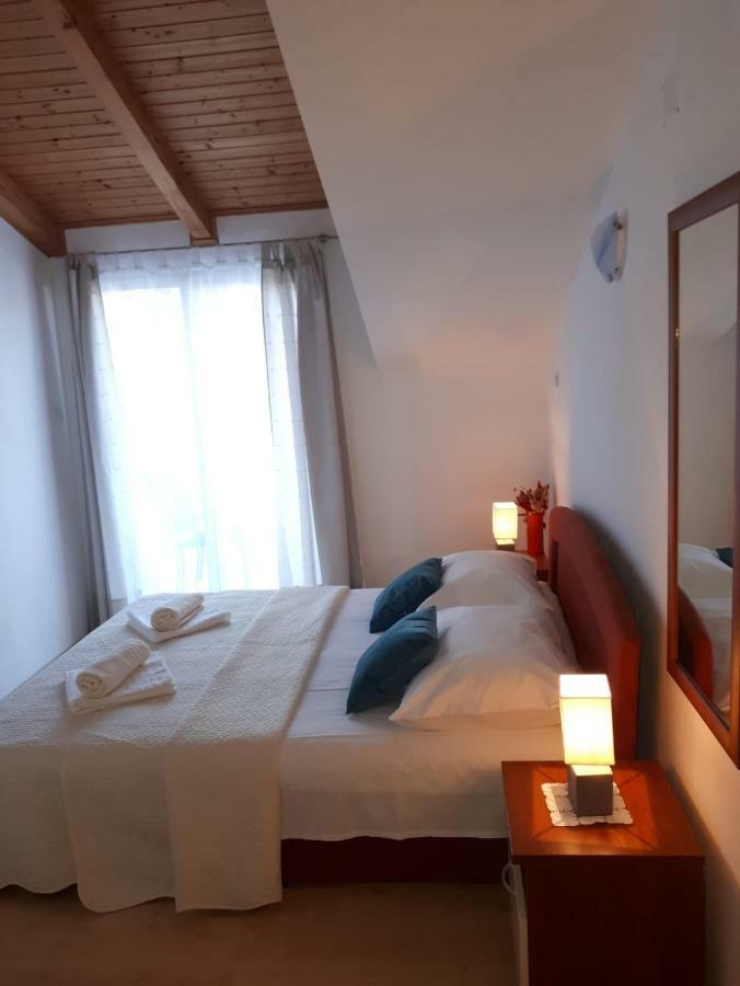 Mala Basina -Maslina Apartment Vrbanj ภายนอก รูปภาพ